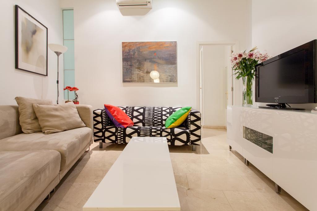 Logia Sevilla Exterior photo